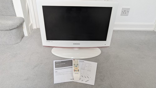 Samsung inch tv - 22-inch, hd