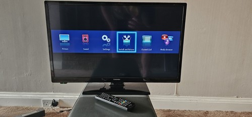 Toshiba 24w1633db inch hd - toshiba,